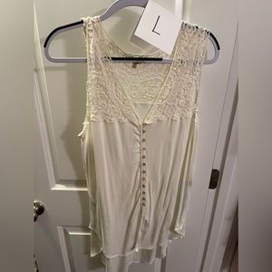White tank lace